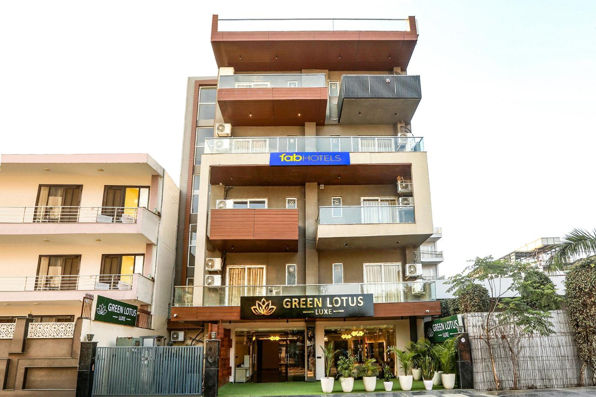 Hotel Green Lotus Luxe Gurgaon Exteriör bild