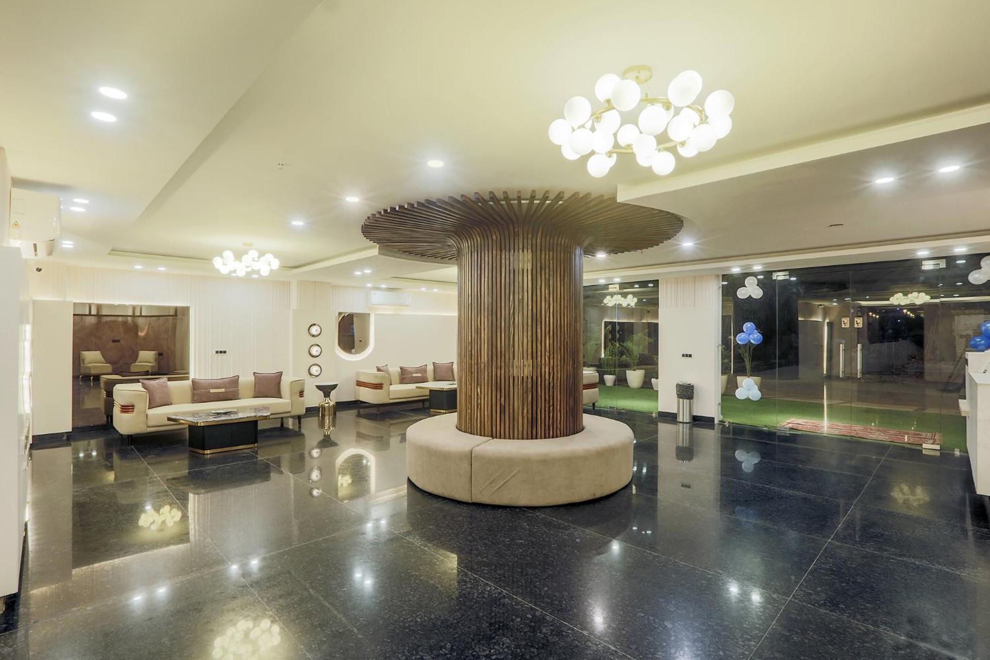 Hotel Green Lotus Luxe Gurgaon Exteriör bild
